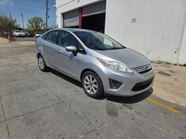2011 FORD FIESTA SE