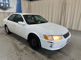 2000 TOYOTA CAMRY LE