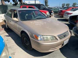 2001 TOYOTA CAMRY