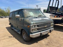 1992 CHEVROLET G20 VANS 