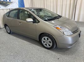 2005 TOYOTA PRIUS 