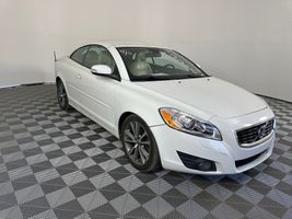 2011 VOLVO C70 T5