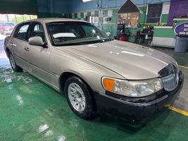 2000 LINCOLN TOWN CAR