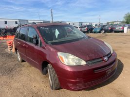 2005 TOYOTA SIENNA CE