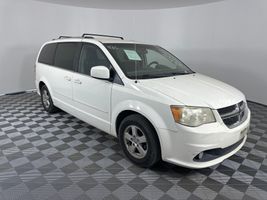 2011 DODGE GRAND CARAVAN CREW