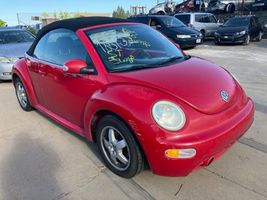 2005 VOLKSWAGEN NEW BEETLE GLS