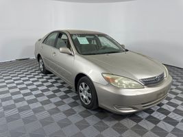 2002 TOYOTA CAMRY LE