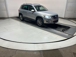 2011 VOLKSWAGEN TIGUAN S