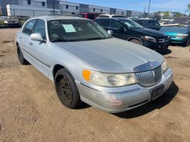 2000 LINCOLN TOWN CAR SIGNATURE
