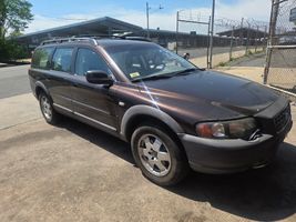 2001 VOLVO V70 XC