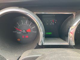 2005 FORD MUSTANG BASE