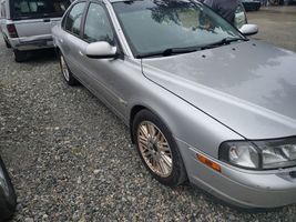 2002 VOLVO S80 BASE