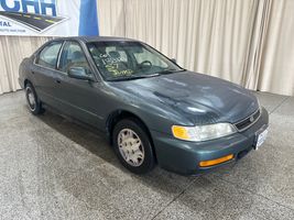 1996 HONDA ACCORD VALUE