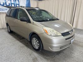 2005 TOYOTA SIENNA CE
