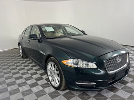 2013 JAGUAR XJ 