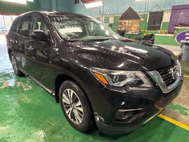 2018 NISSAN PATHFINDER PLATINUM
