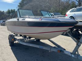 1986 FABUGLAS 18FT. RUNABOUT 