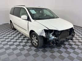 2013 CHRYSLER TOWN & COUNTRY 