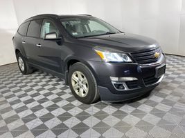 2014 CHEVROLET TRAVERSE LS