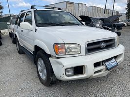 2001 NISSAN PATHFINDER LE
