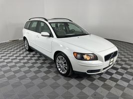 2006 VOLVO V50 