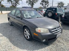 2002 NISSAN MAXIMA GLE