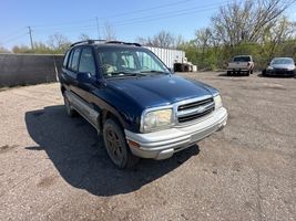 2002 CHEVROLET TRACKER LT