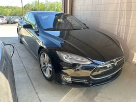 2015 TESLA MODEL S 85D