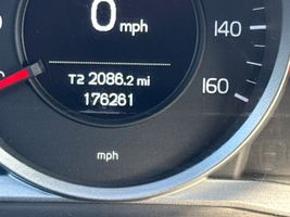 2017 VOLVO XC60 T5 - INSCRIPTION