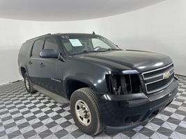 2011 CHEVROLET SUBURBAN 2500 LS
