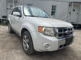 2009 FORD ESCAPE LIMITED