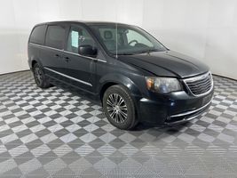 2014 CHRYSLER TOWN & COUNTRY S