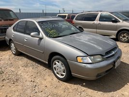 1999 NISSAN ALTIMA GLE