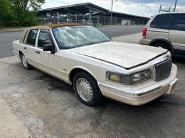 1997 LINCOLN TOWN CAR CARTIER