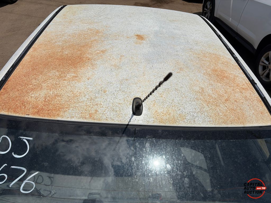 2005 MITSUBISHI LANCER 13