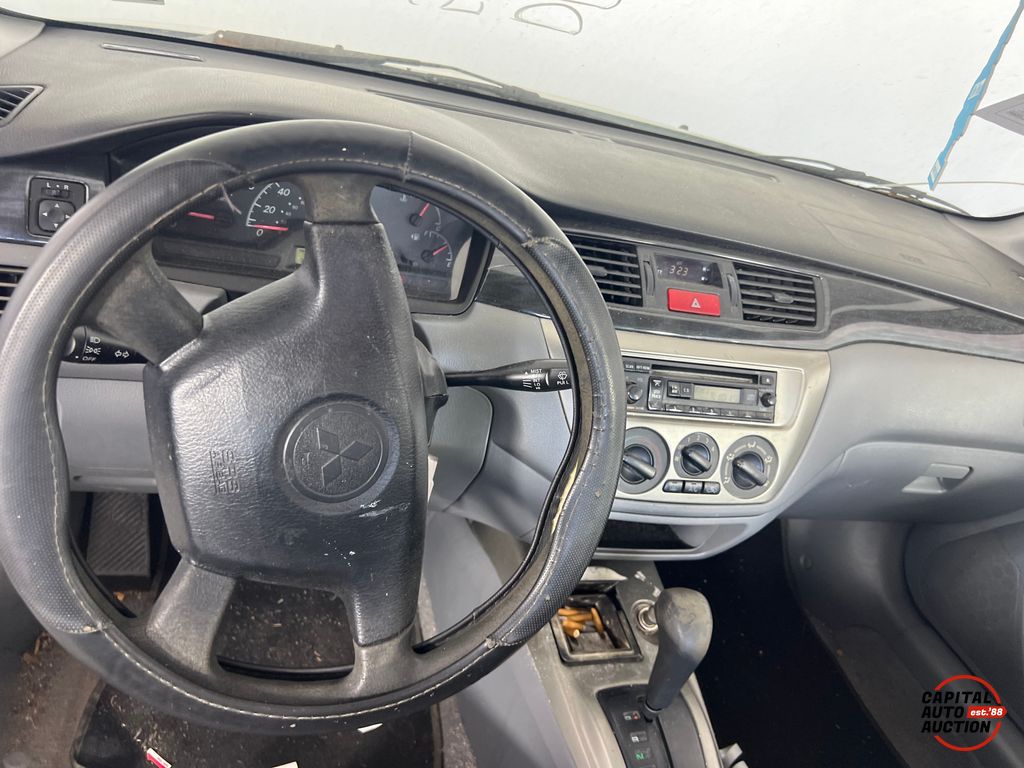 2005 MITSUBISHI LANCER 10