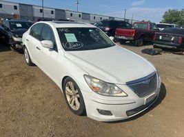 2009 HYUNDAI GENESIS 