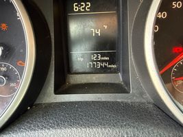 2010 VOLKSWAGEN JETTA SPORTWAGEN S PZEV