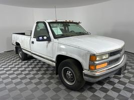 1999 CHEVROLET C/K2500 CLASSIC BASE