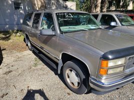 1999 GMC SUBURBAN 1500 SIERRA SL