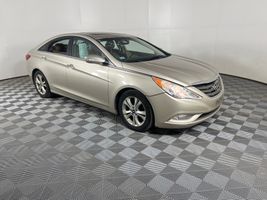 2011 HYUNDAI SONATA LIMITED