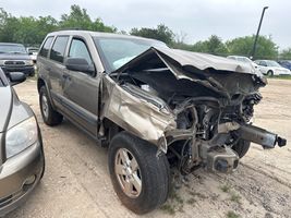 2006 JEEP GRAND CHEROKEE LAREDO