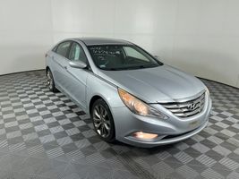 2011 HYUNDAI SONATA LIMITED