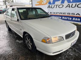 2000 VOLVO S70