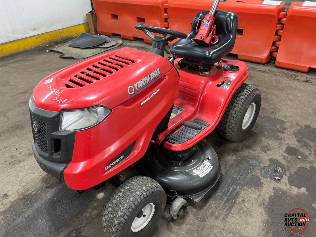 2012 TROY-BILT BRONCO GARDEN TRACTOR 1
