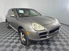 2004 PORSCHE CAYENNE 