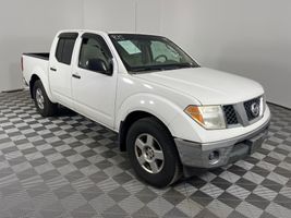 2008 NISSAN FRONTIER LE