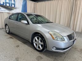 2006 NISSAN MAXIMA SE