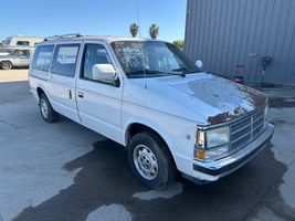 1989 DODGE GRAND CARAVAN SE