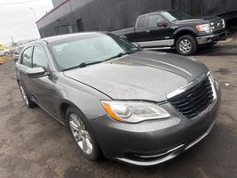 2012 CHRYSLER 200 TOURING